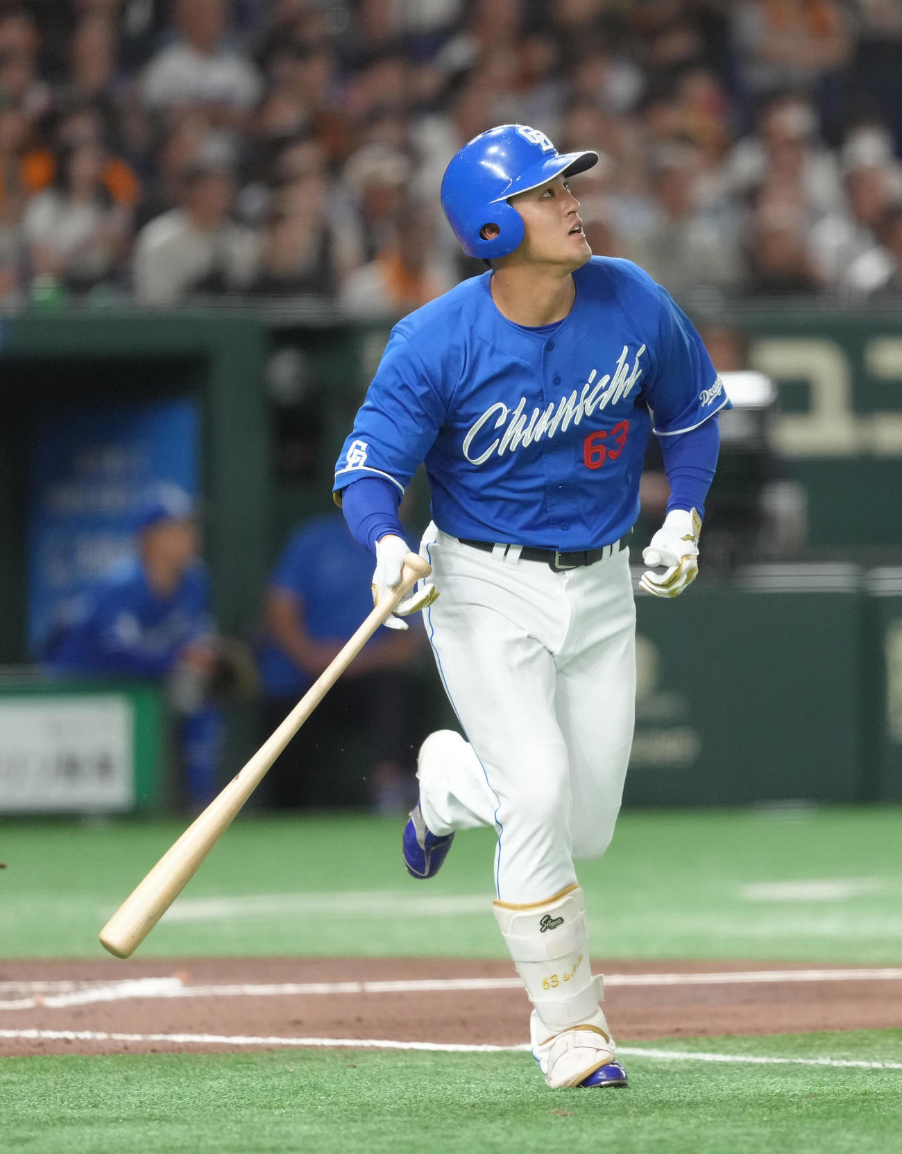 巨人対中日　7回表中日1死一塁、板山は中越え2点本塁打を放つ（撮影・足立雅史）