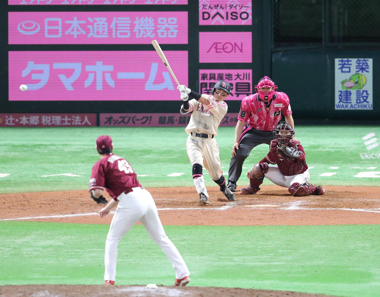 ソフトバンク対楽天　延長12回裏ソフトバンク1死満塁、牧原大はサヨナラとなる右前適時打を放つ（撮影・梅根麻紀）