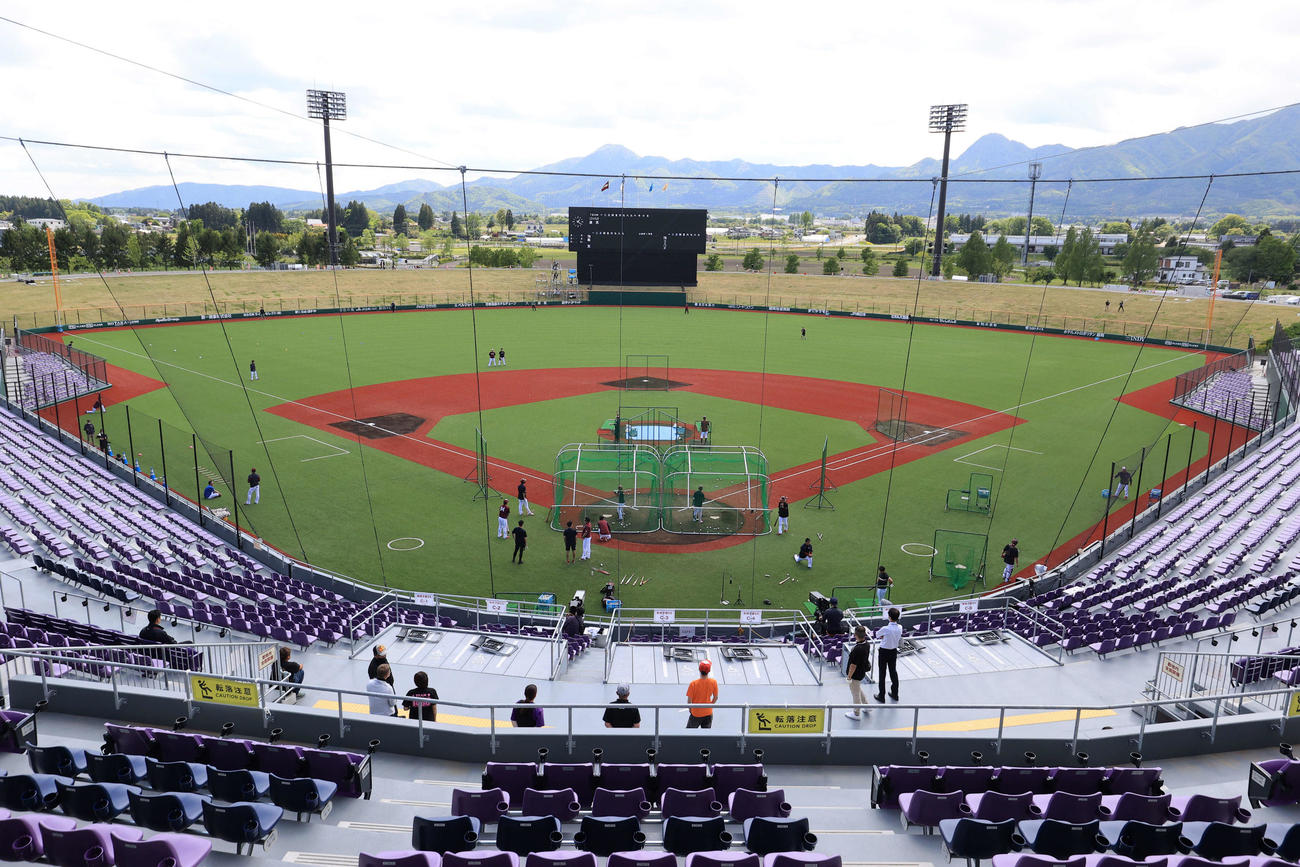 盛岡市のきたぎんボールパーク（2023年撮影）