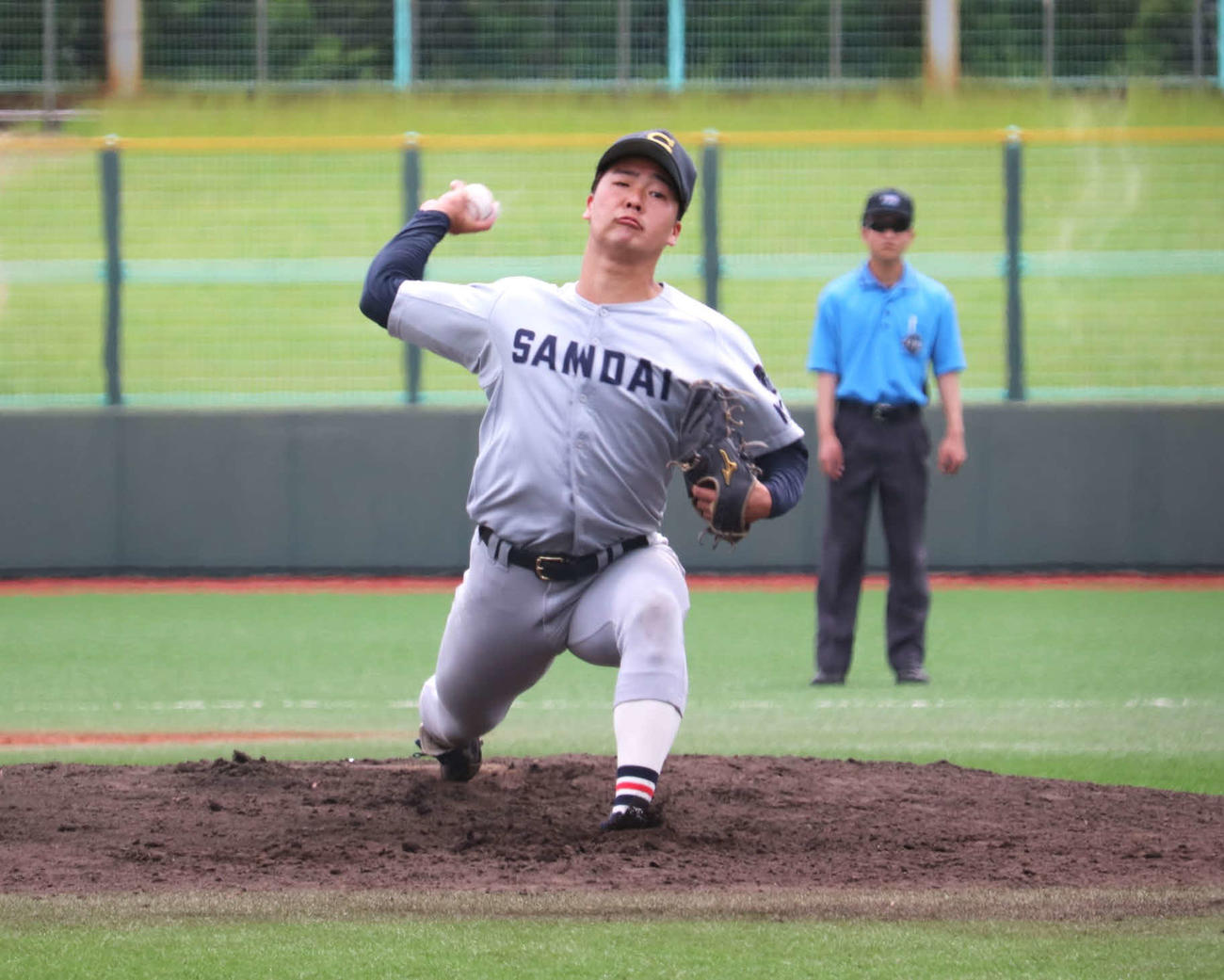 京産大対神院大　力投する京産大の先発の田村（撮影・中島麗）