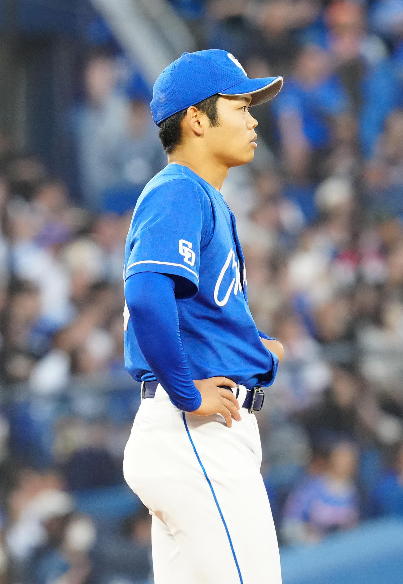 DeNA対中日　3回裏DeNA無死、オースティンにソロ本塁打を浴びる根尾（撮影・江口和貴）