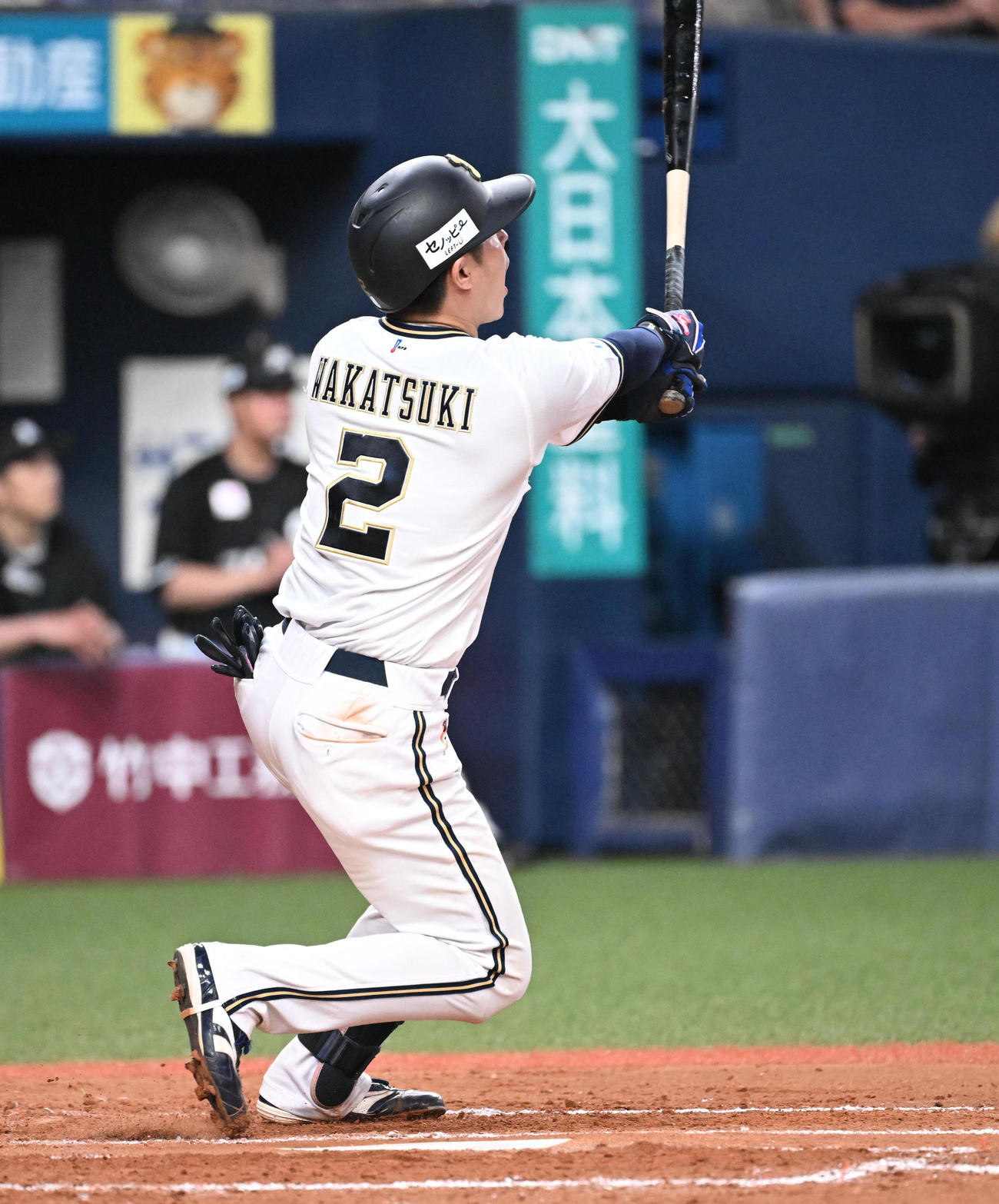 オリックス対ロッテ　9回裏オリックス無死、左越えにサヨナラ本塁打を放つ若月（撮影・和賀正仁）