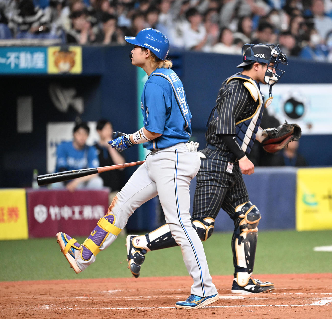 5日、オリックス戦で空振り三振に倒れる田宮