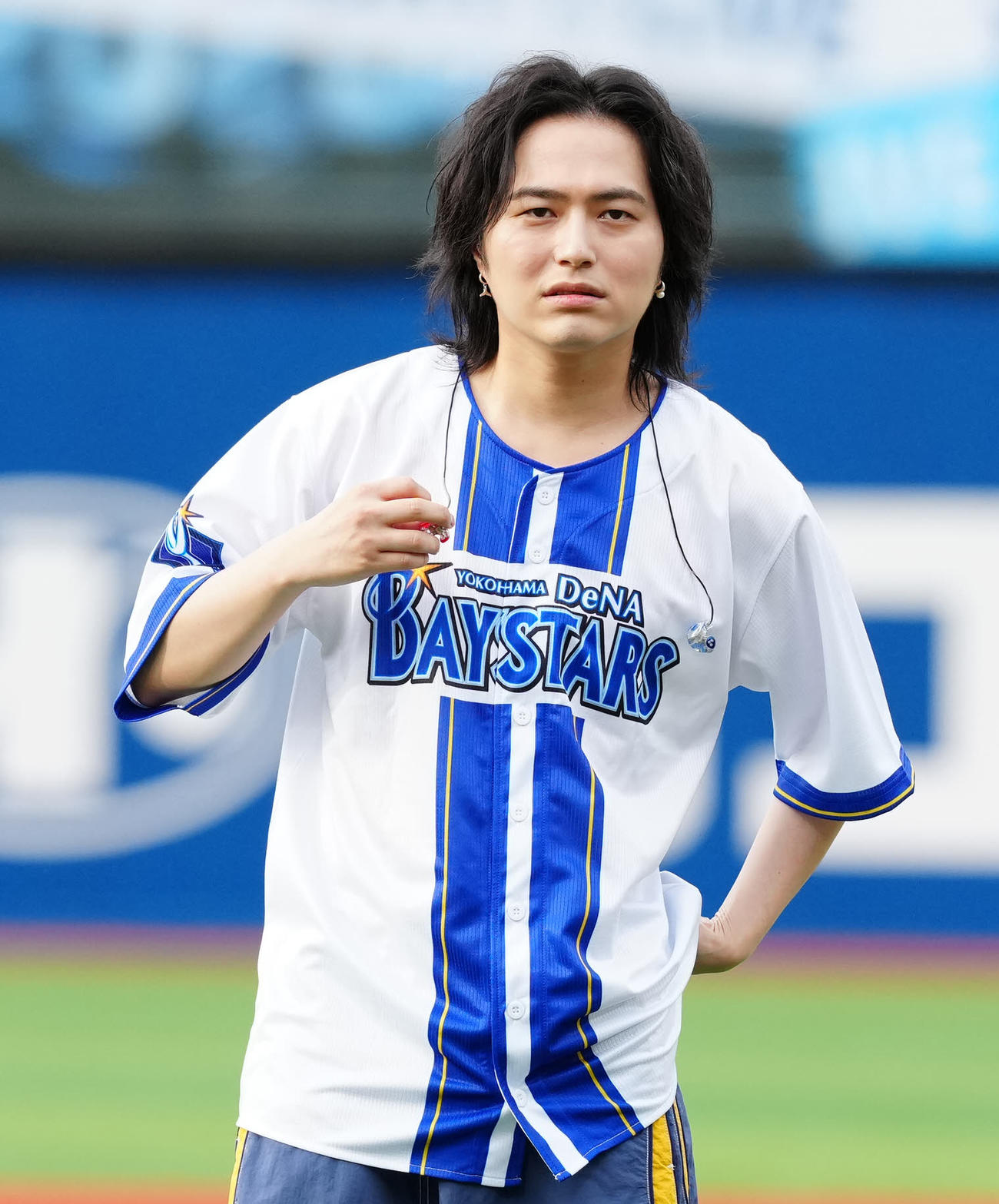 DeNA対中日　試合前、ミニライブに臨むロックバンドNovelbrightの竹中雄大（撮影・江口和貴）