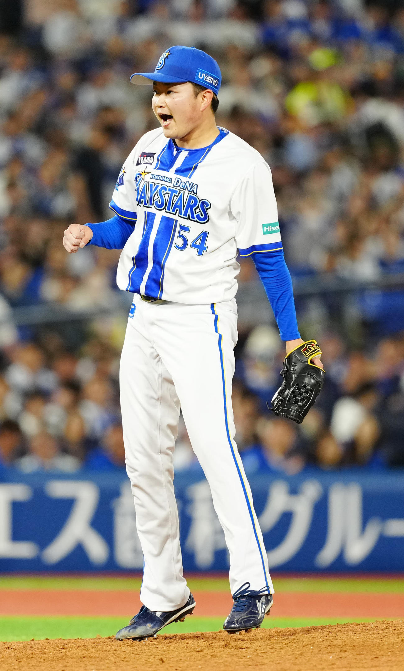 DeNA対中日　7回表中日1死、ボスラーから見逃しの三振を奪った石田裕（撮影・江口和貴）