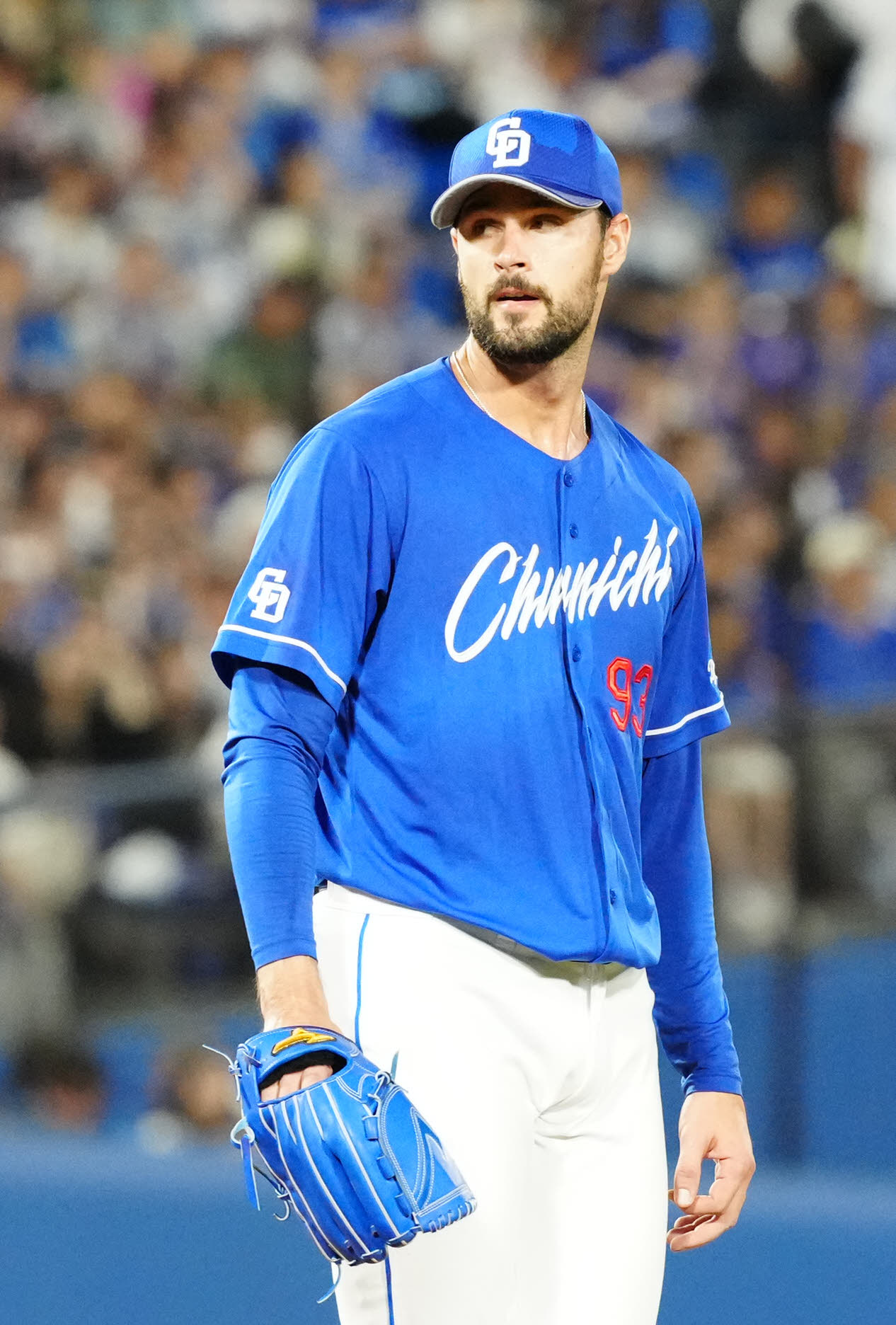 DeNA対中日　6回裏DeNA2死二、三塁、桑原に適時内野安打を浴びたマラー（撮影・江口和貴）