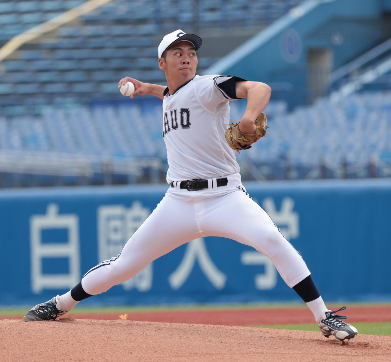 東洋大対中大　先発した中大・平井（撮影・柴田隆二）