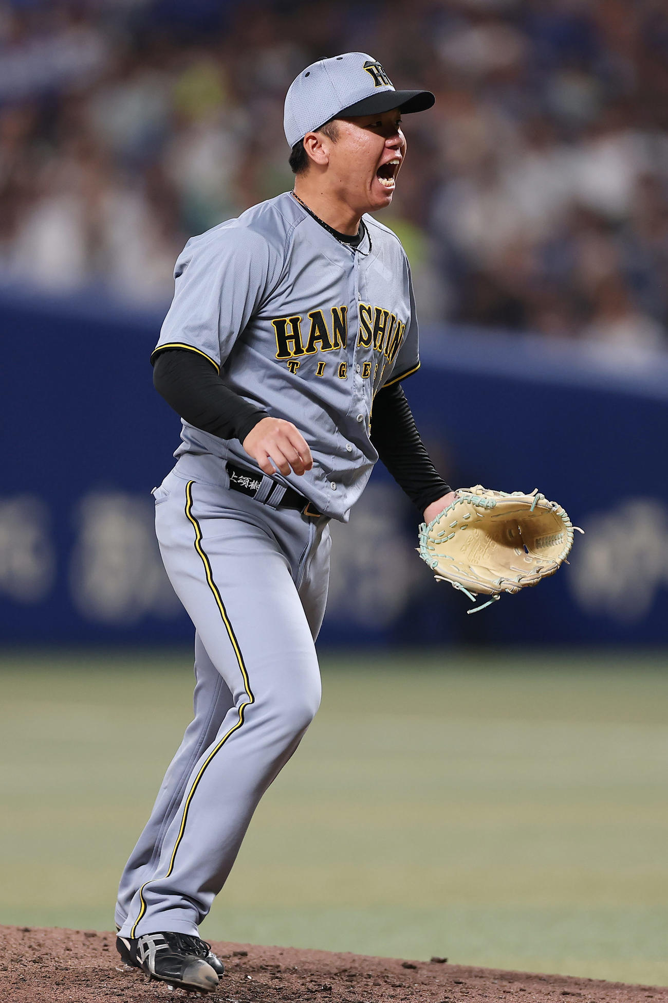 中日対阪神　6回裏中日1死三塁、代打田中を空振り三振に仕留める村上（撮影・前田充）