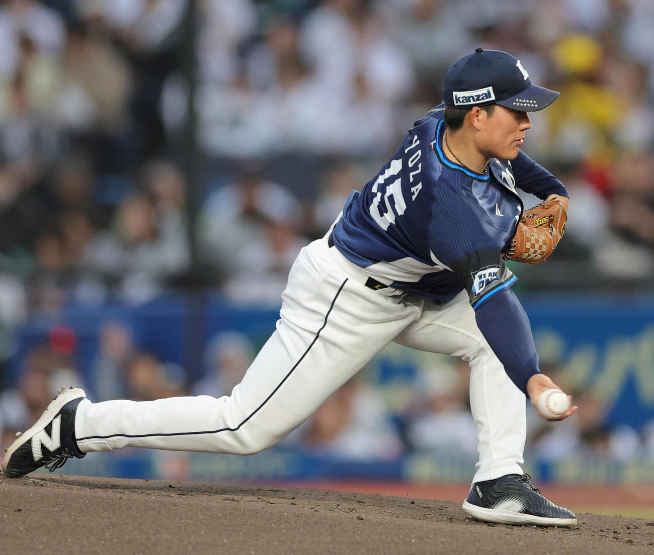 ロッテ対西武　西武先発の与座（撮影・野上伸悟）