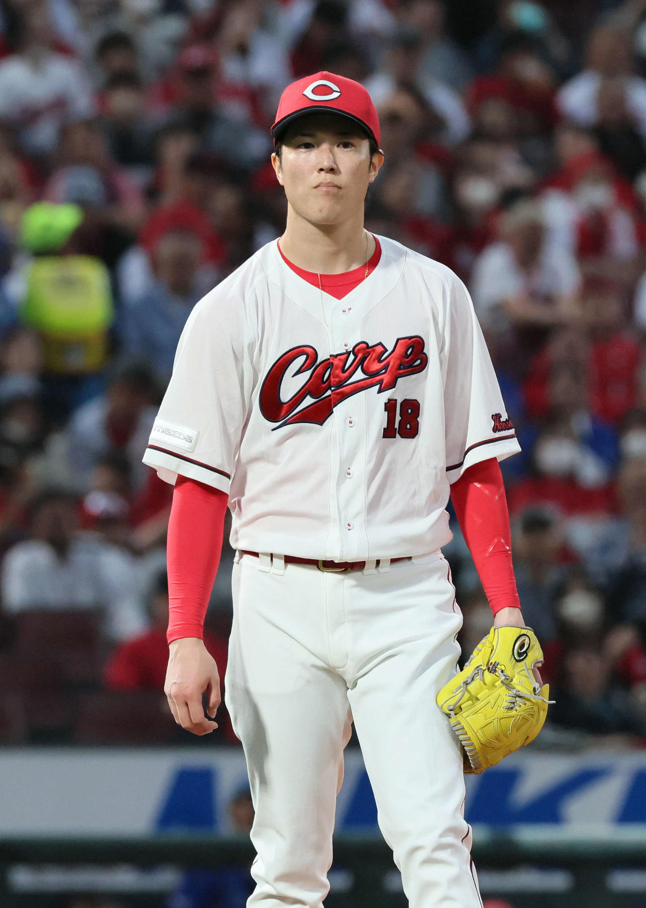 広島対DeNA 4回表DeNA1死三塁、オースティンに先制遊撃適時打を浴びた森下（撮影・加藤孝規）