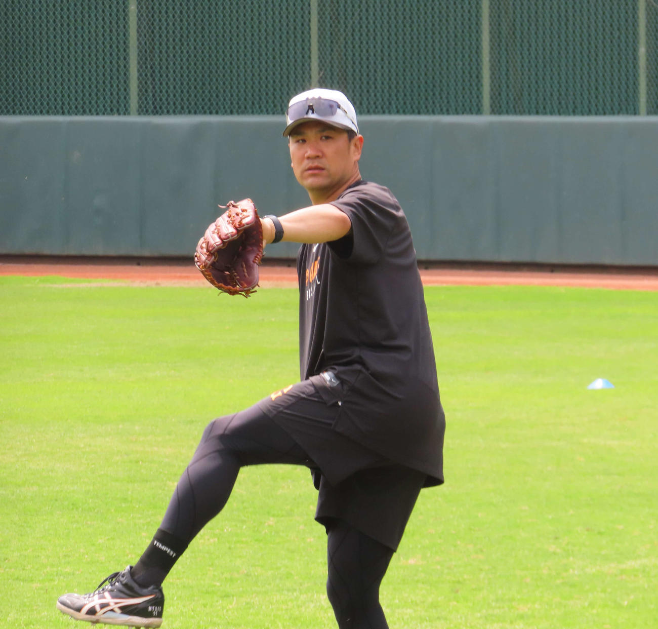 キャッチボールをする巨人田中将大（2025年5月23日撮影）