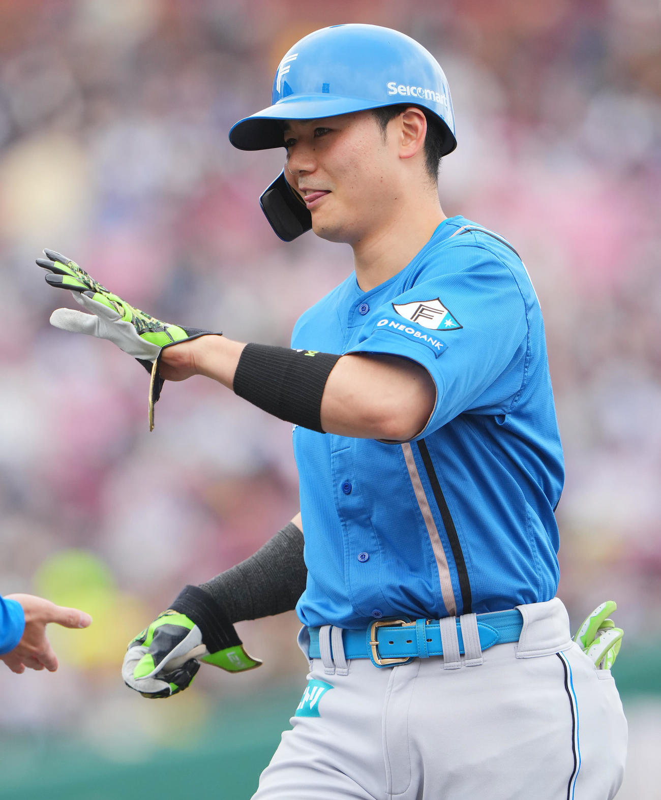 楽天対日本ハム　2回表日本ハム無死、中前打を放cい舌を出しおどけた表情の清宮（撮影・垰建太）
