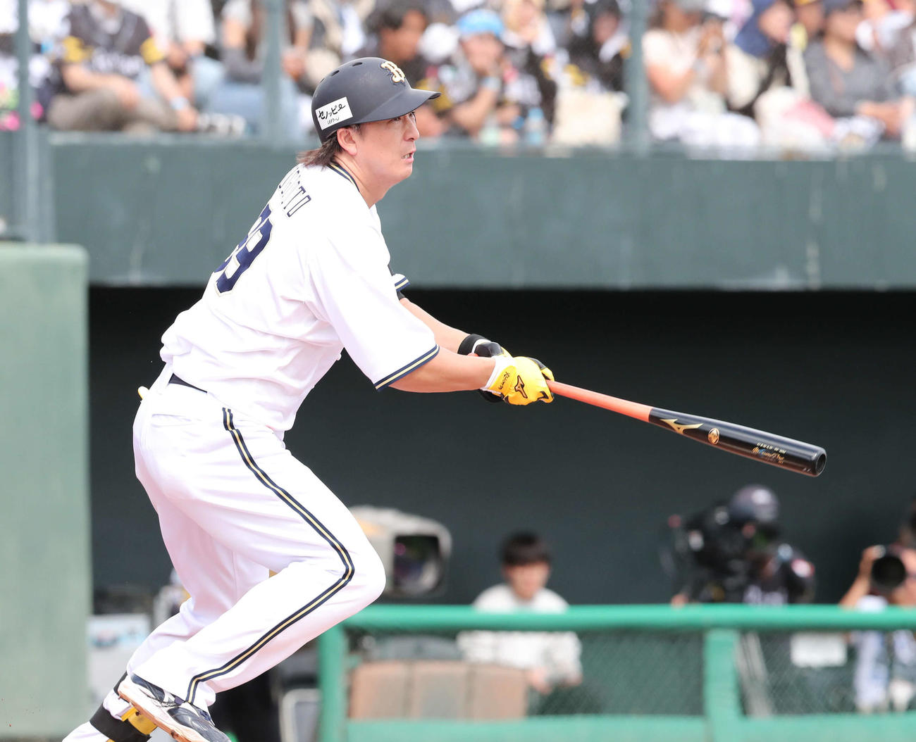 ソフトバンク対オリックス　3回表オリックス1死満塁、杉本は右越えに同点となる2点適時二塁打を放つ（撮影・梅根麻紀）