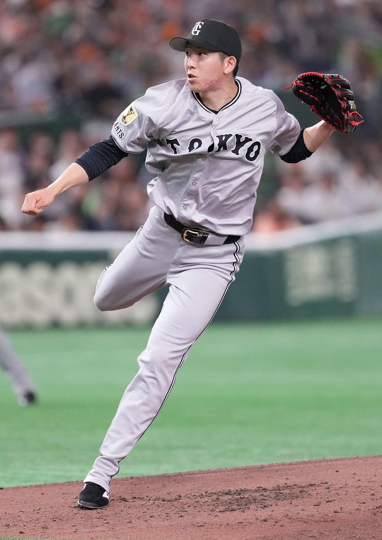 巨人対ヤクルト　今季初勝利を挙げた巨人戸郷（撮影・鈴木みどり）
