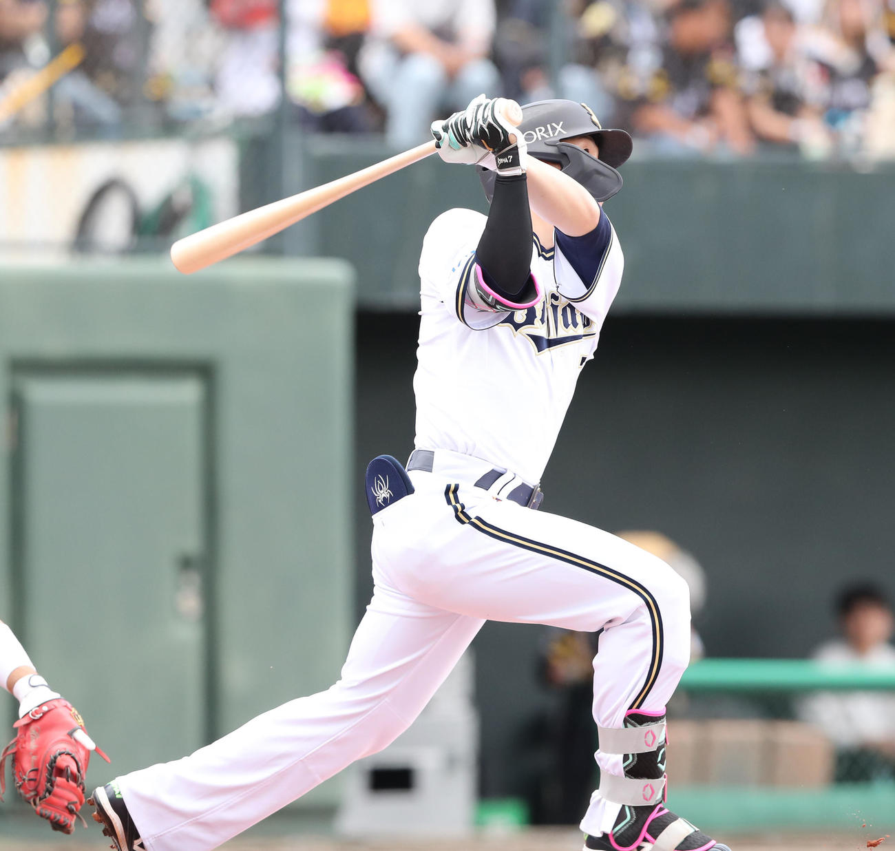 ソフトバンク対オリックス　1回表オリックス無死一塁、西川は右越えに先制となる2点本塁打を放つ（撮影・梅根麻紀）