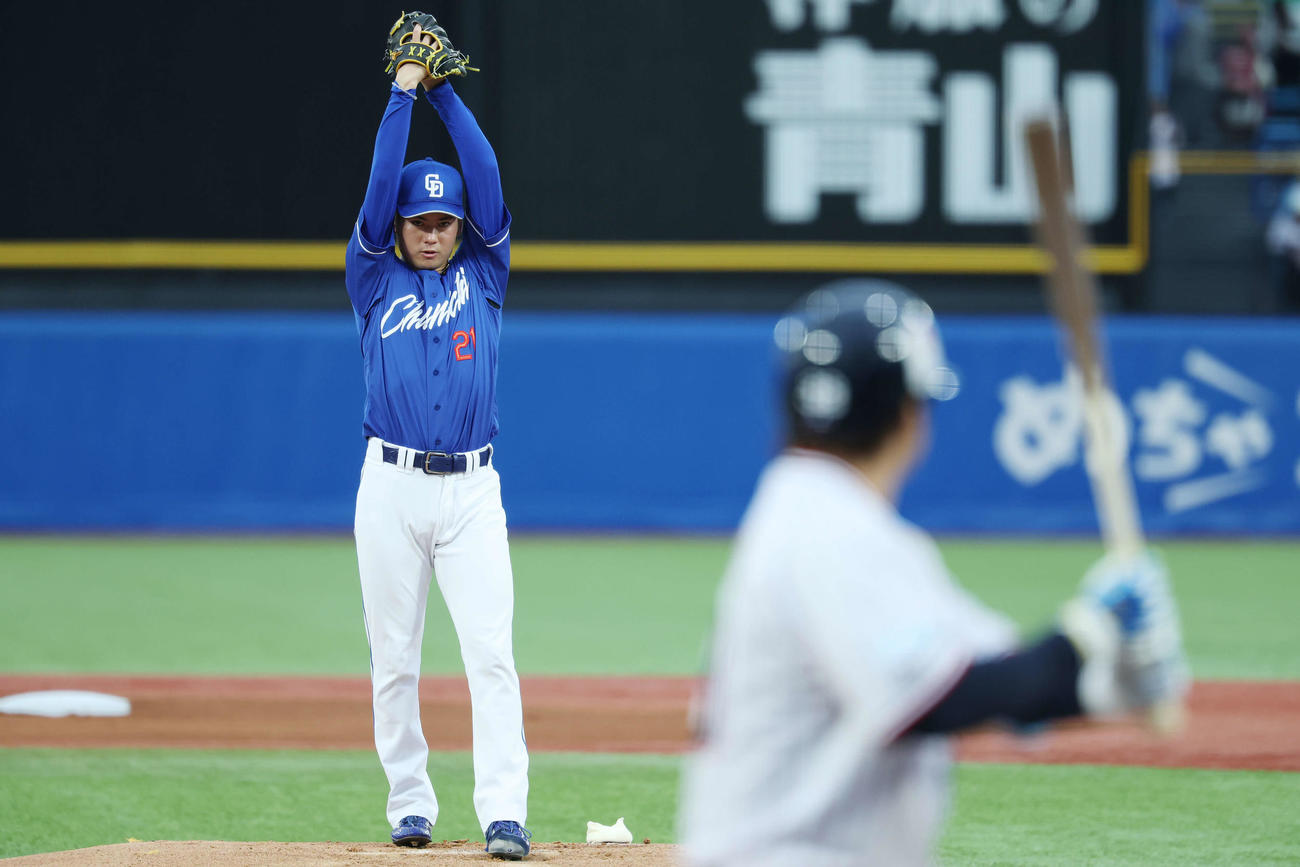 ヤクルト対中日　中日先発の金丸（撮影・宮地輝）