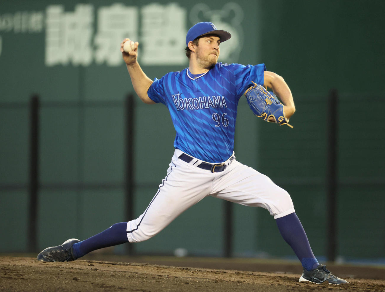 阪神対DeNA DeNA先発のバウアー（撮影・宮崎幸一）