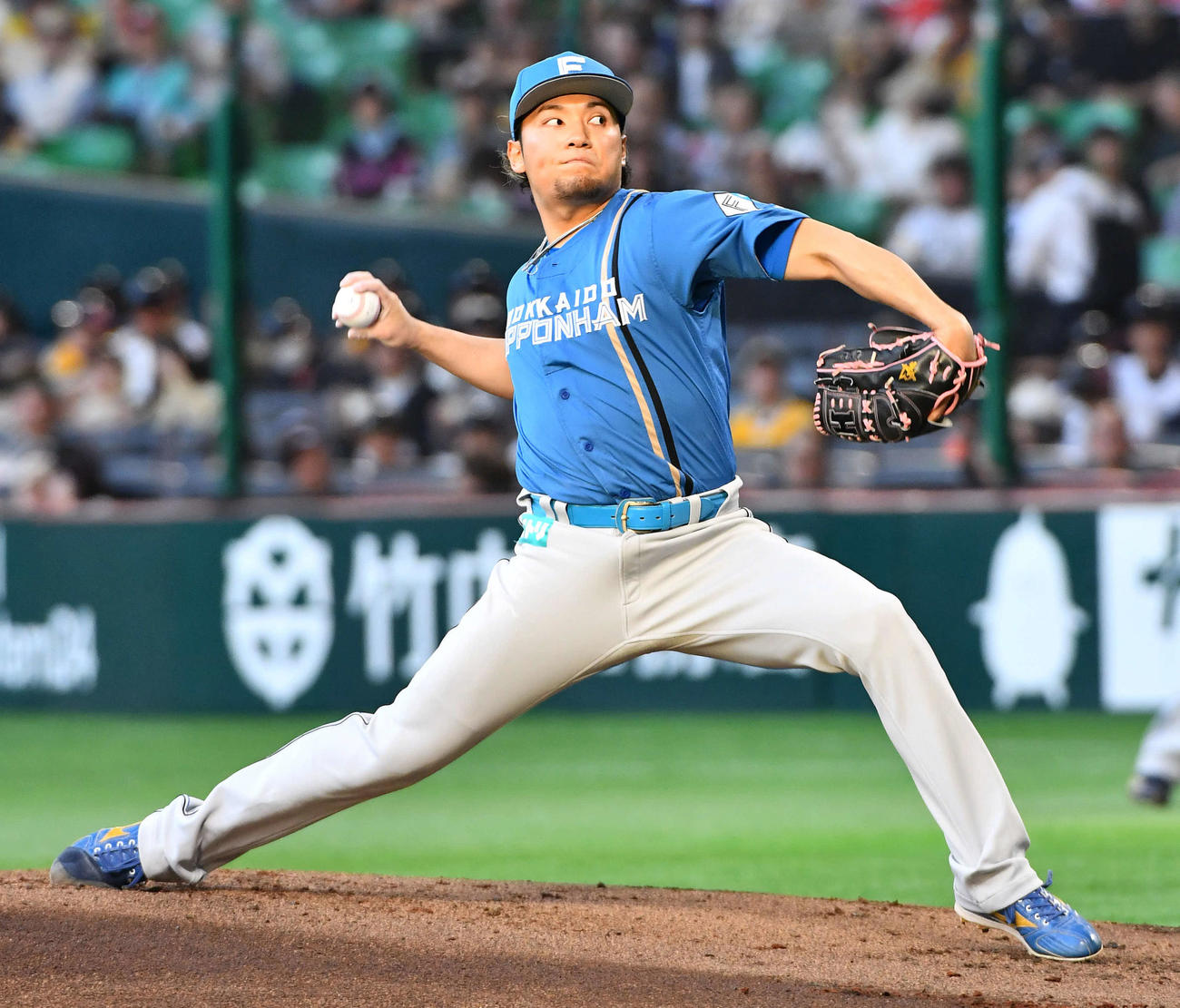 ソフトバンク対日本ハム　日本ハム先発の伊藤（撮影・岩下翔太）