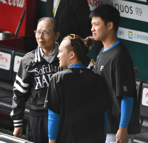 日本ハム】27日に球団最年少セーブの孫易磊 ソフトバンク王貞治会長