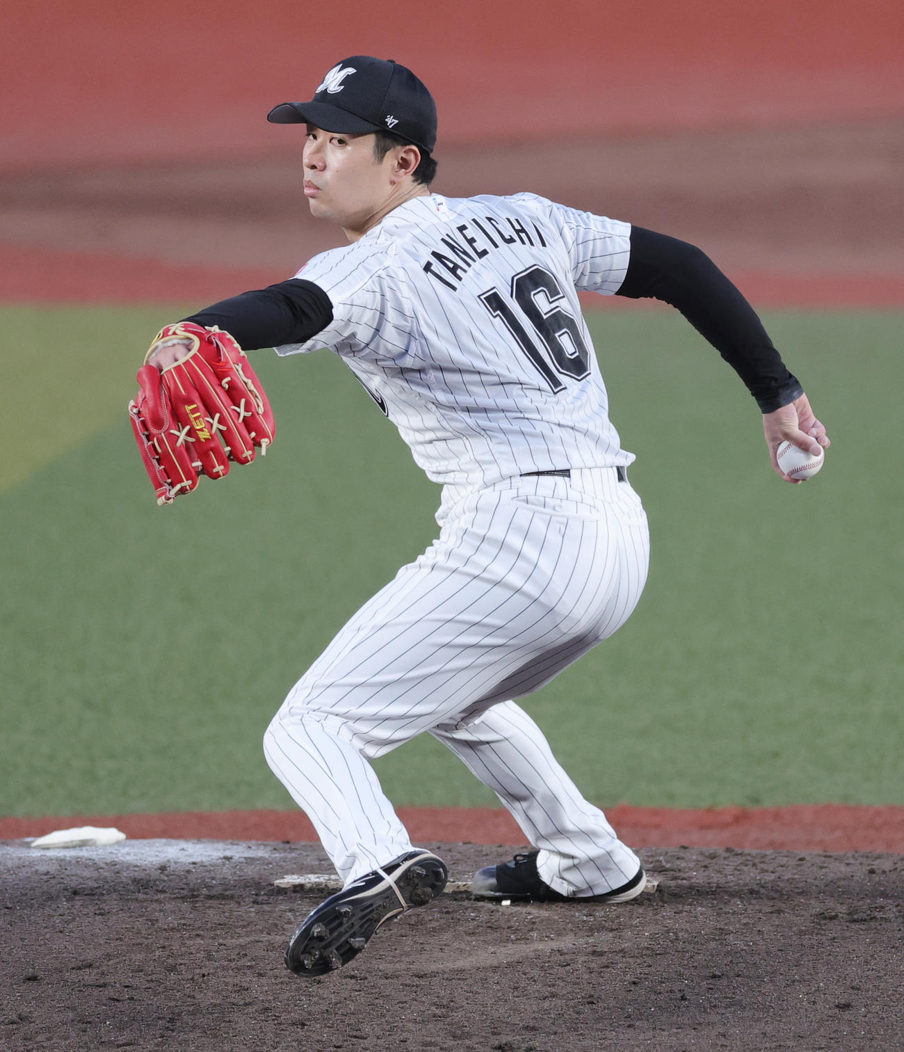 ロッテ対オリックス　ロッテ先発の種市（撮影・野上伸悟）