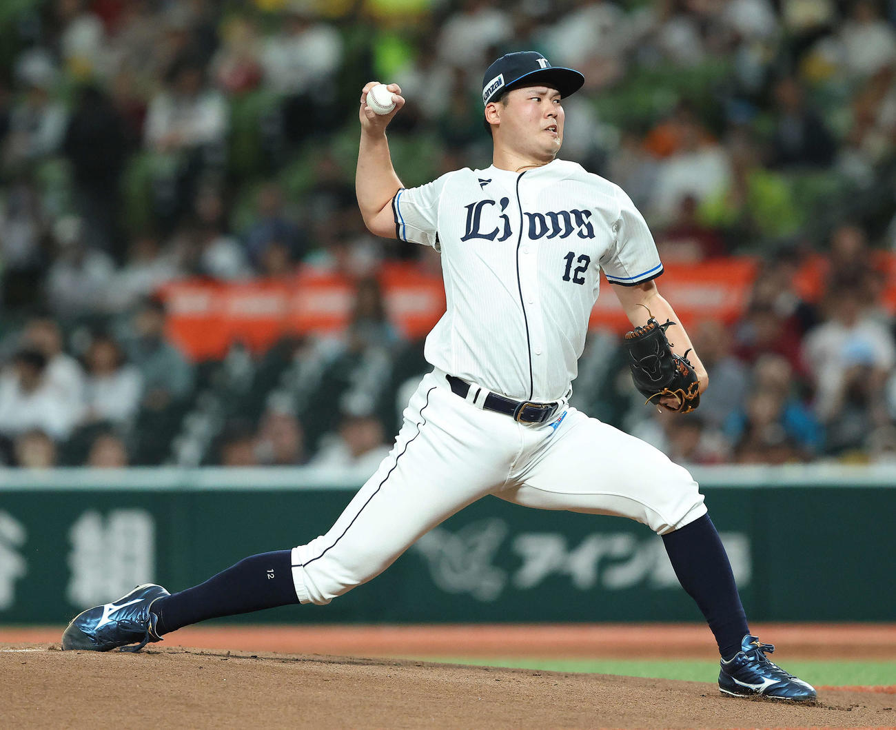 西武対楽天　先発登板する西武渡辺（撮影・河田真司）