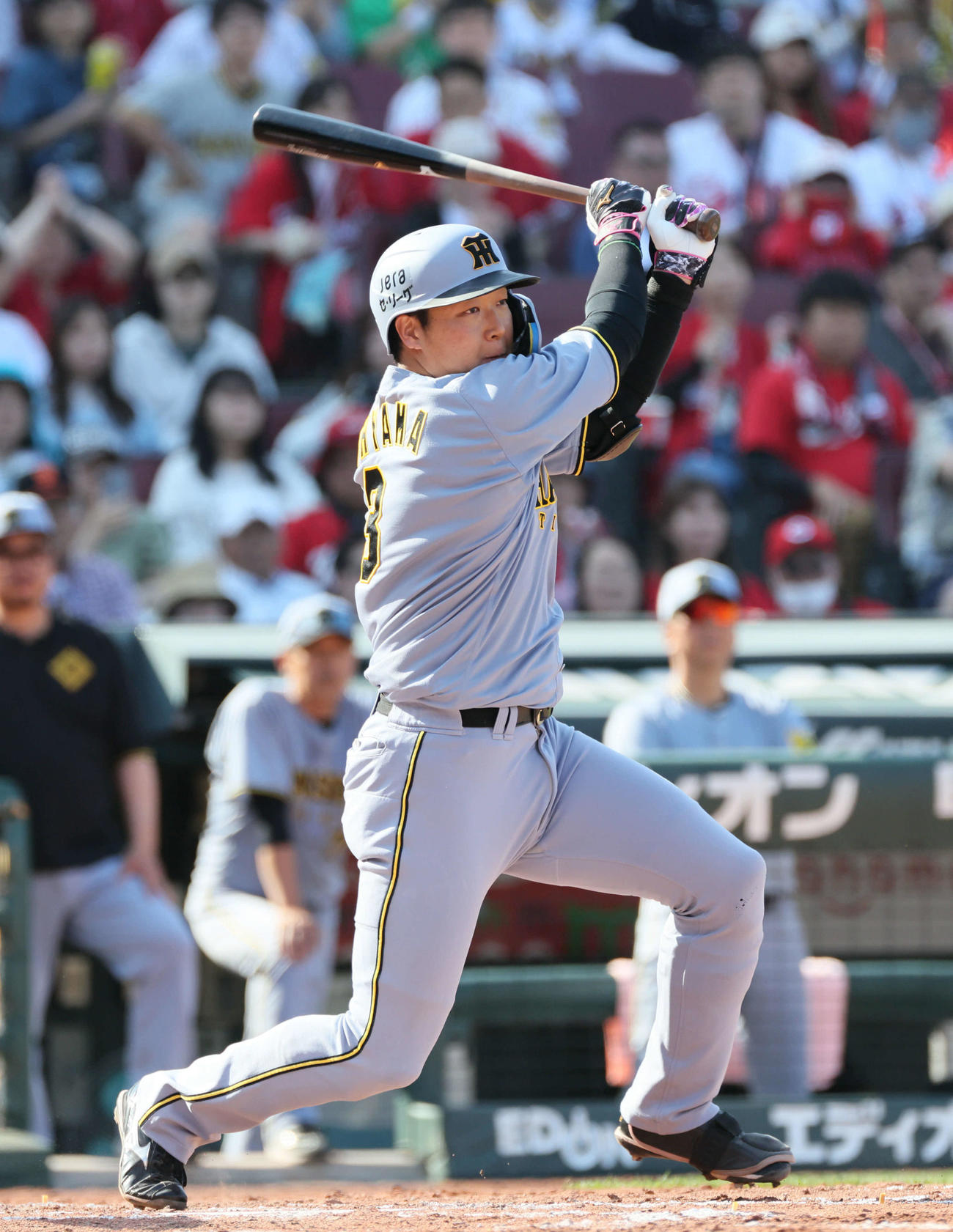 広島対阪神　9回表阪神2死一、三塁、大山は右適時打を放つ（撮影・加藤孝規）