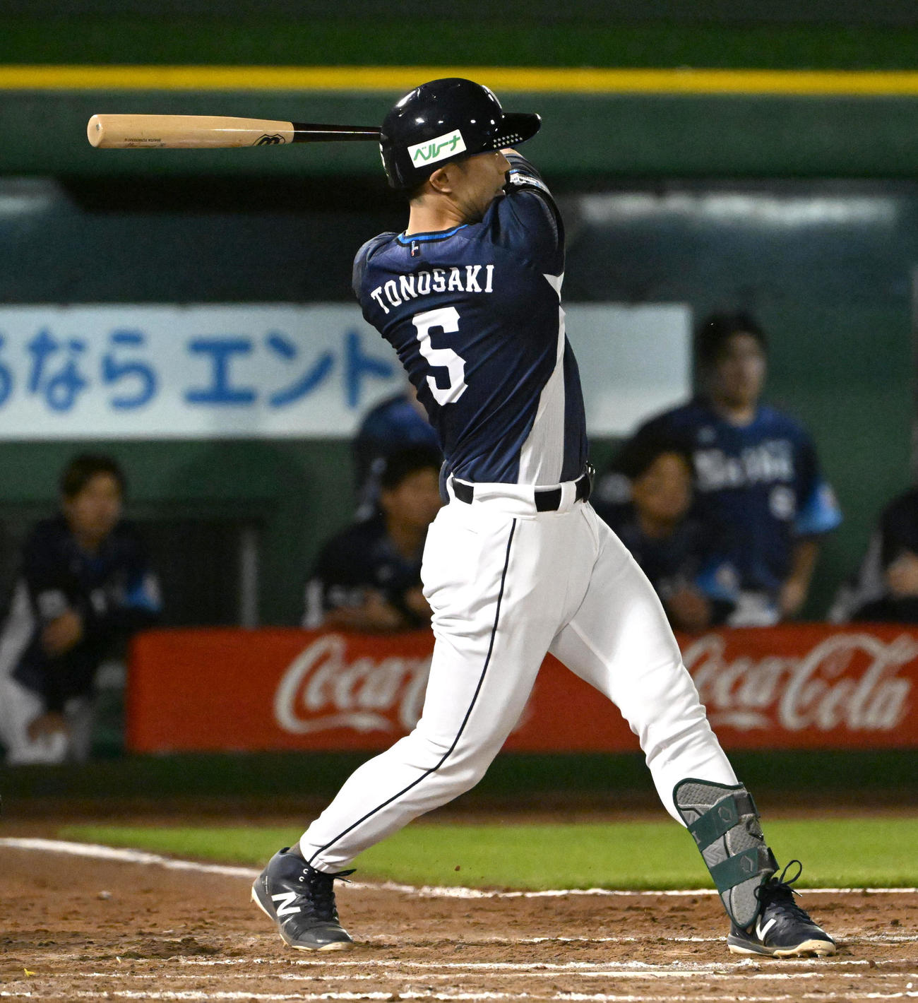 オリックス対西武　7回表西武2死満塁、代打外崎は同点の中適時打を放つ（撮影・石井愛子）
