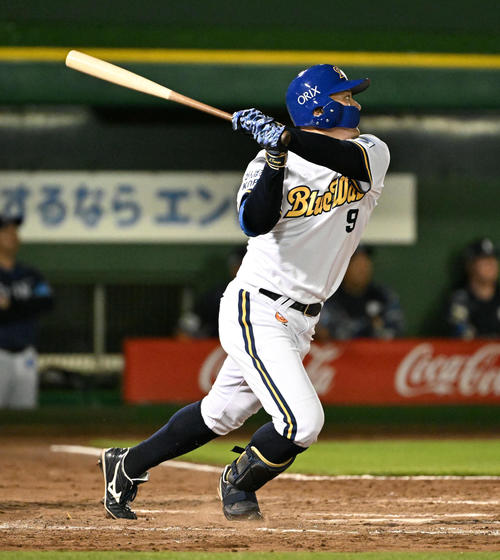 オリックス】神戸の夜空に劇的アーチ野口智哉「声援で入ったのかなと