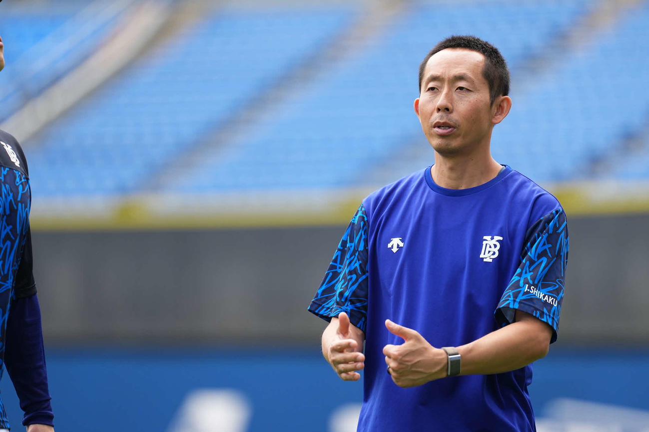 「2025年度　優秀トレーニング指導者表彰」を受賞したDeNA四角純哉トレーナー（球団提供）