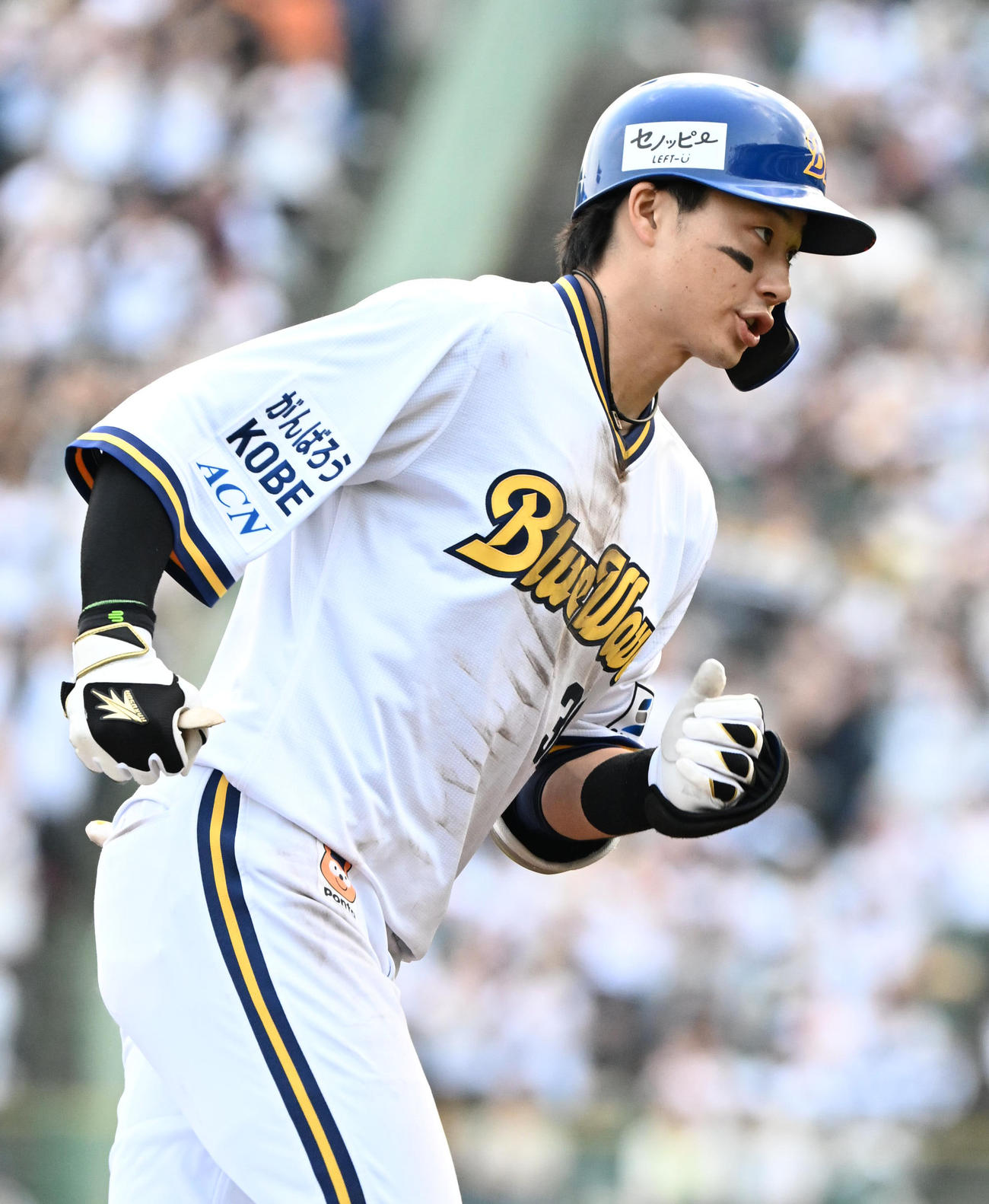 オリックス対西武　3回裏オリックス無死二塁、広岡は左越え2点本塁打を放つ（撮影・石井愛子）