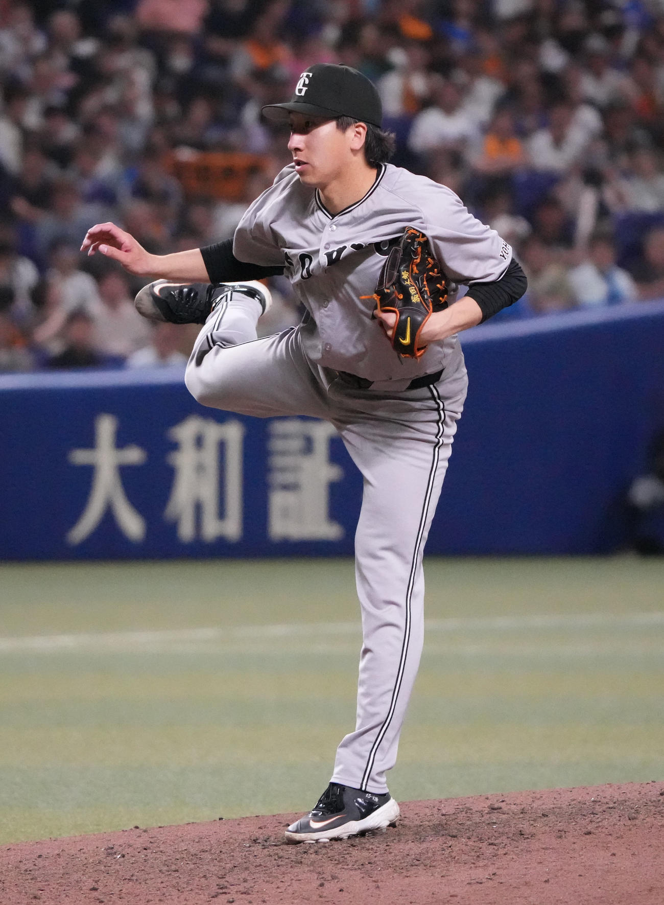 中日対巨人　8回裏、巨人4番手で登板する大勢（撮影・森本幸一）