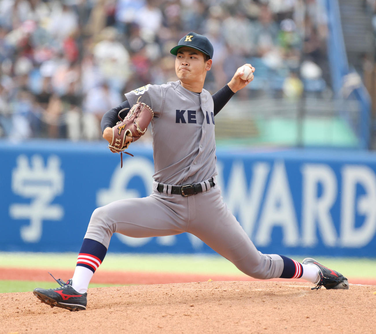 慶大対早大　4回から登板した慶大・渡辺和（撮影・柴田隆二）