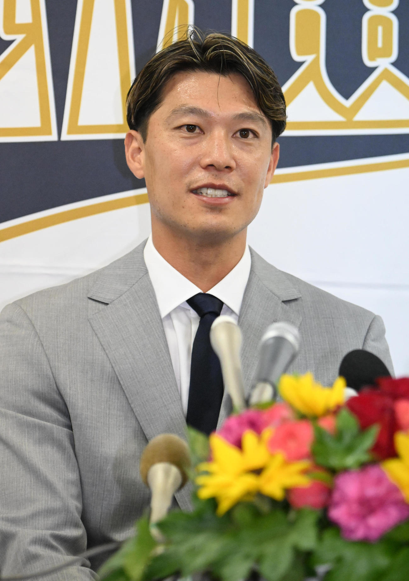 入団会見をするオリックスの岩崎（撮影・石井愛子）