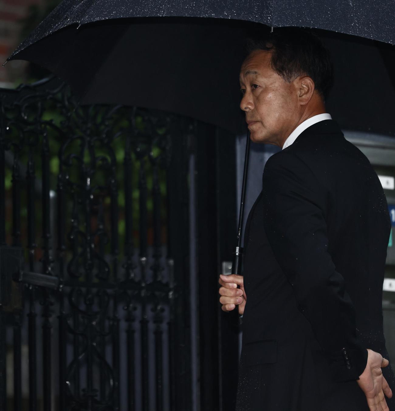 長嶋茂雄さんの自宅を訪れる巨人川相2軍野手総合コーチ
