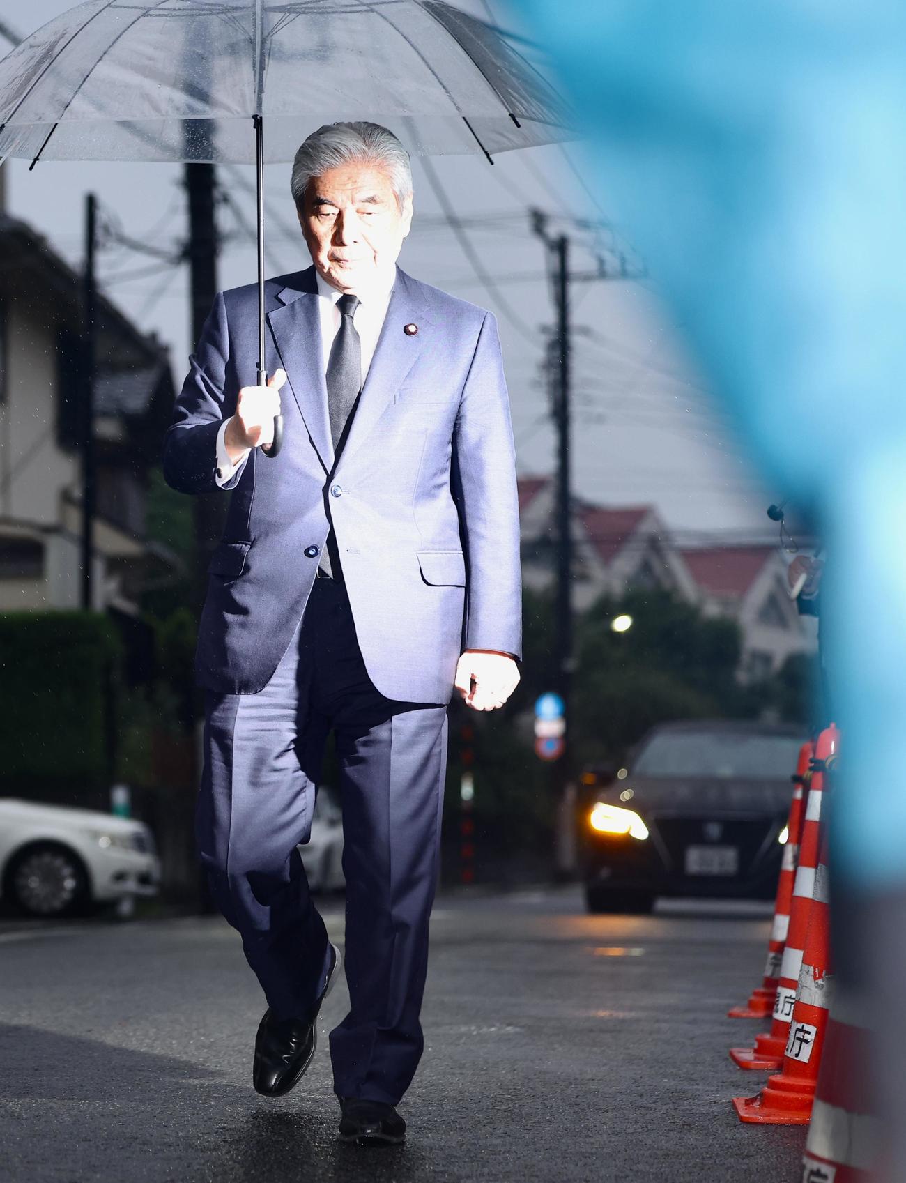 長嶋茂雄さんの自宅を訪れる中曽根弘文氏