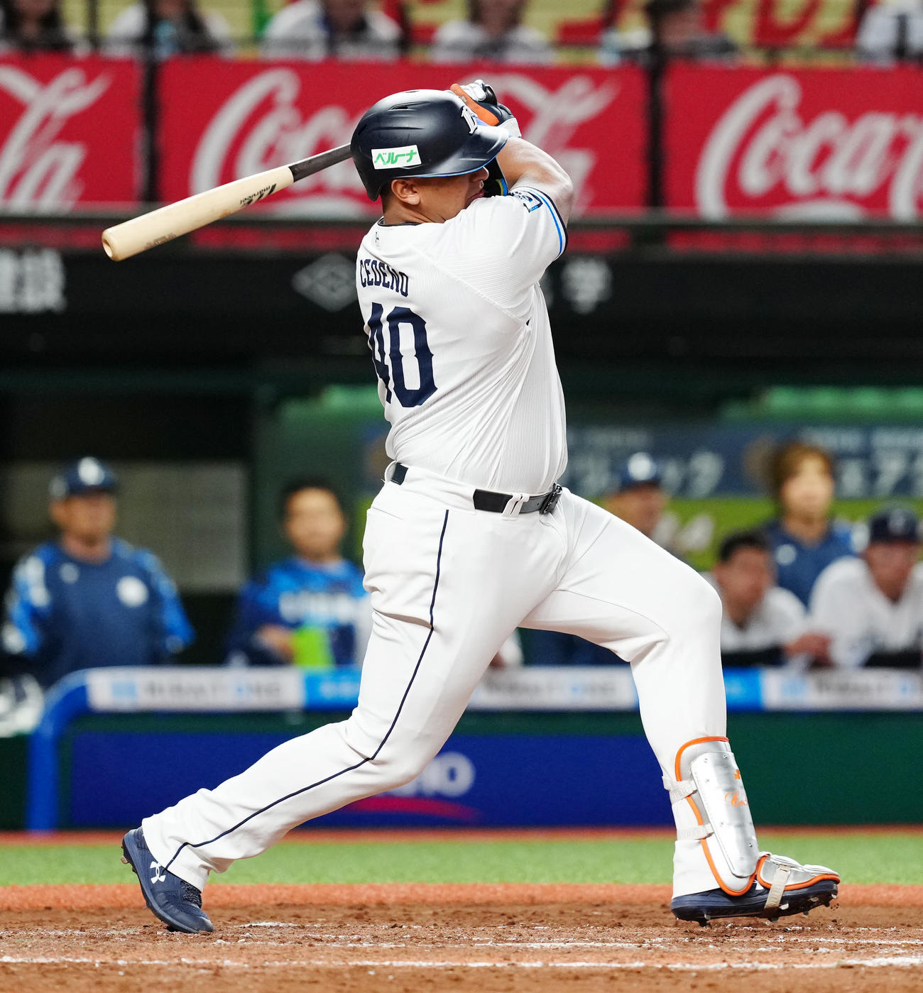 西武対ヤクルト　11回裏西武1死一、二塁、内野安打とするセデーニョ（撮影・江口和貴）