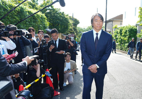 松井秀喜氏「今にも目を開けそうなくらい意思のある感じでした」恩師
