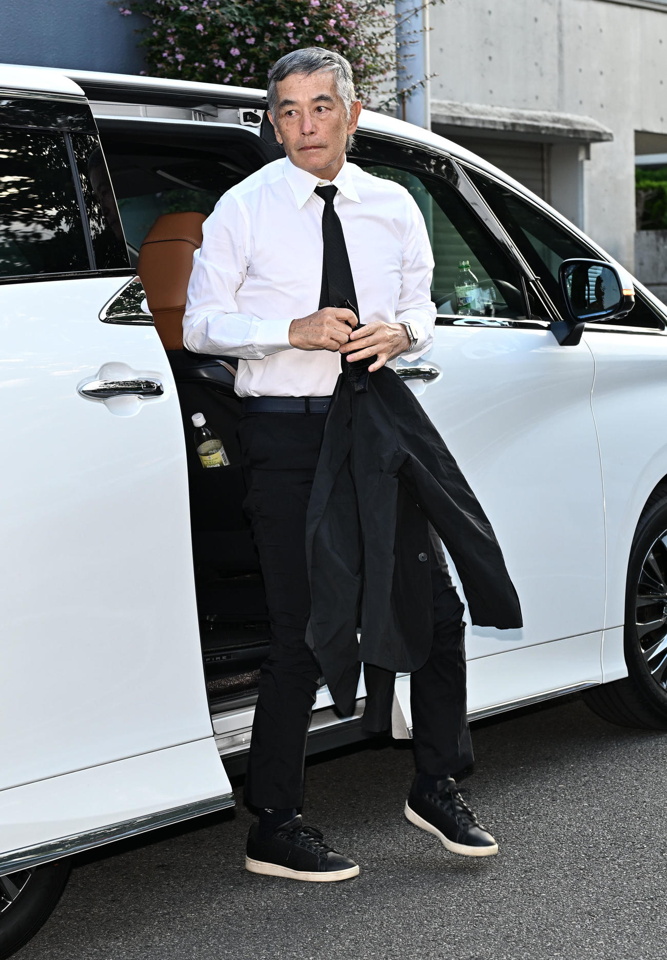 長嶋茂雄さんの自宅に弔問に訪れた定岡正二さん（撮影・千葉一成）