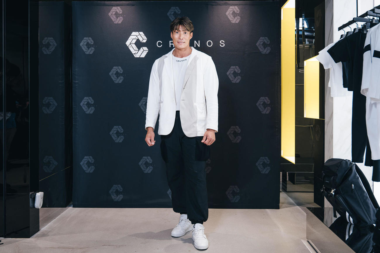 CRONOSオープニングイベントに来場した糸井嘉男氏（CRONOS提供写真）