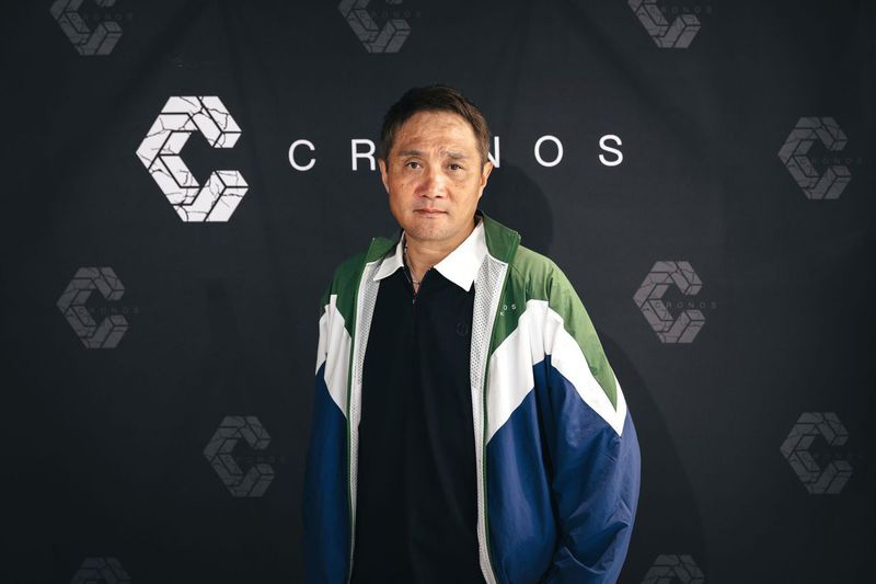 CRONOSオープニングイベントに来場した竹原慎二（CRONOS提供写真）