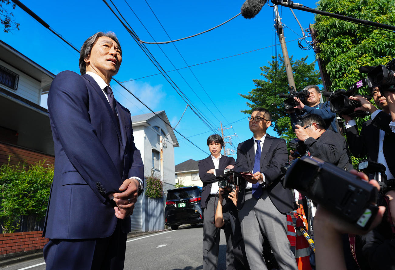 帰国し弔問に訪れた松井氏は長嶋さんとの思い出を話す（撮影・菅敏）