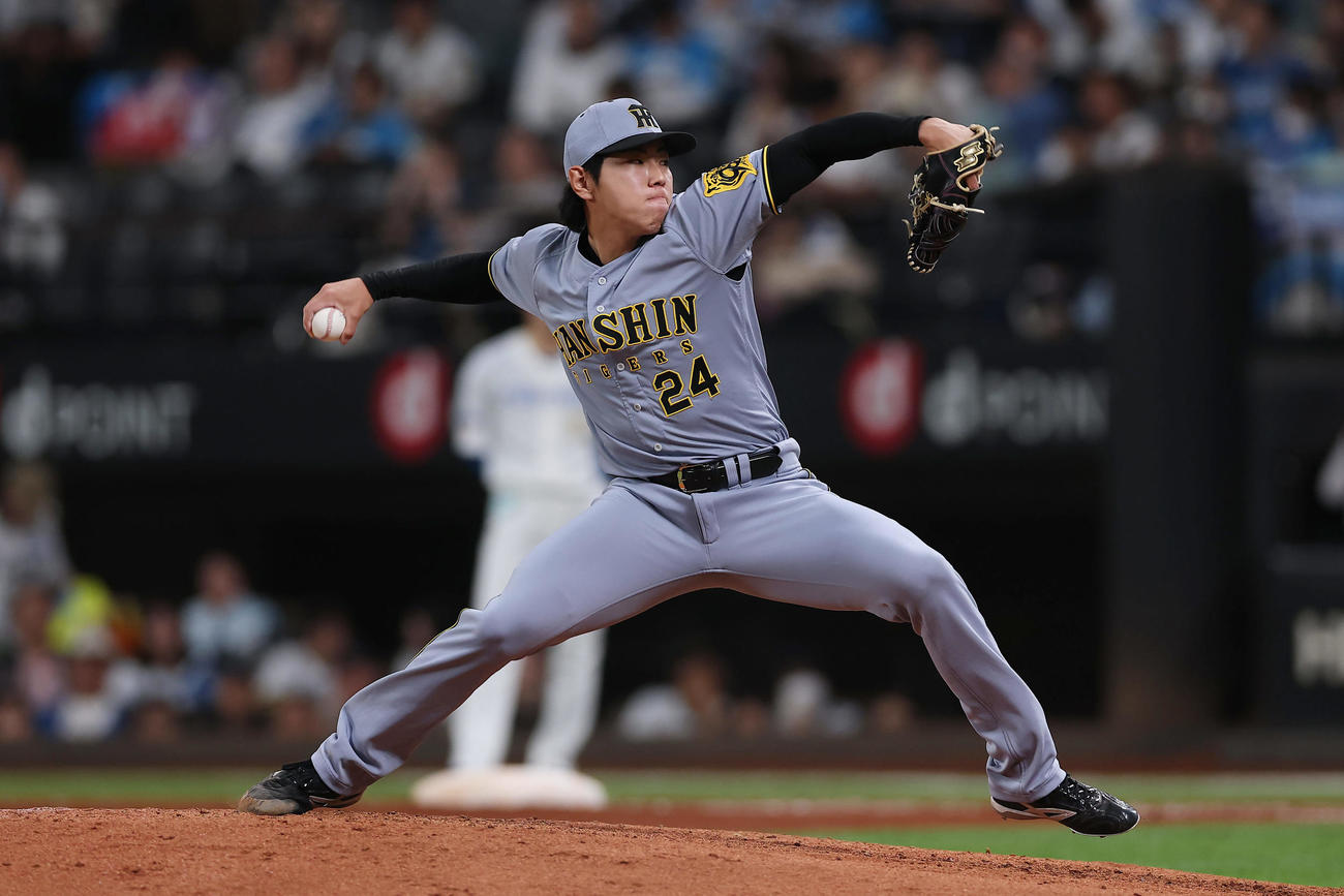日本ハム対阪神　阪神2番手の工藤（撮影・前田充）