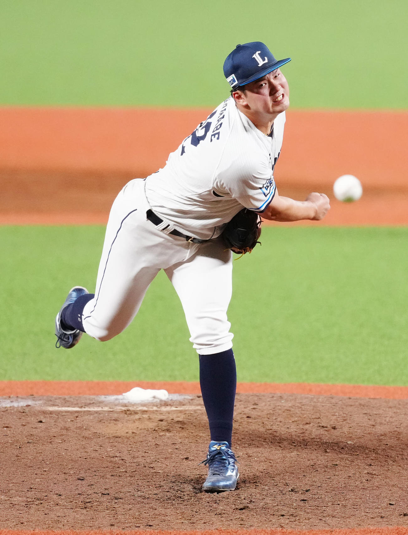 西武対ヤクルト　力投する西武先発の渡辺（撮影・江口和貴）