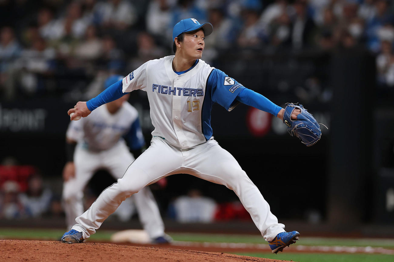 日本ハム対阪神　日本ハム2番手の玉井（撮影・前田充）