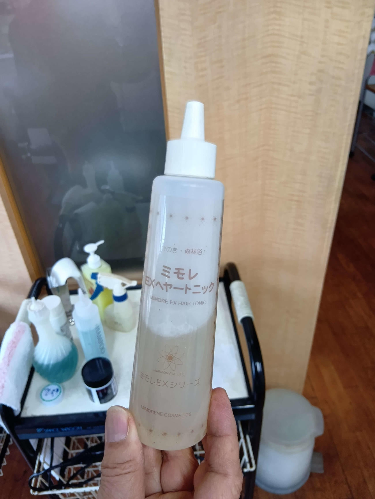 長嶋氏が持ち込んでいたヘアトニック、日本酒のようなアルコール臭がした