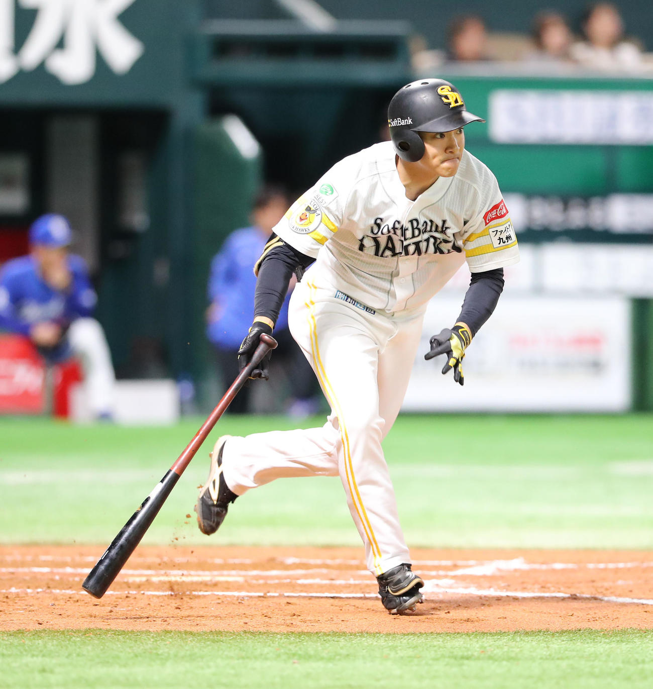 ソフトバンク対中日　7回裏ソフトバンク1死二、三塁、柳町は右前適時打を放つ（撮影・梅根麻紀）