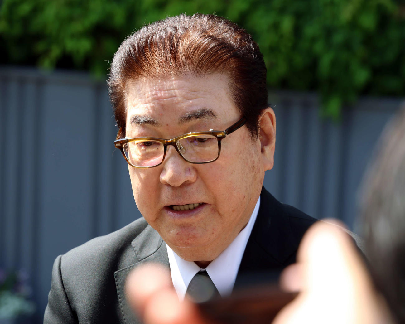 弔問に訪れた山本浩二氏（撮影・山本朝陽）