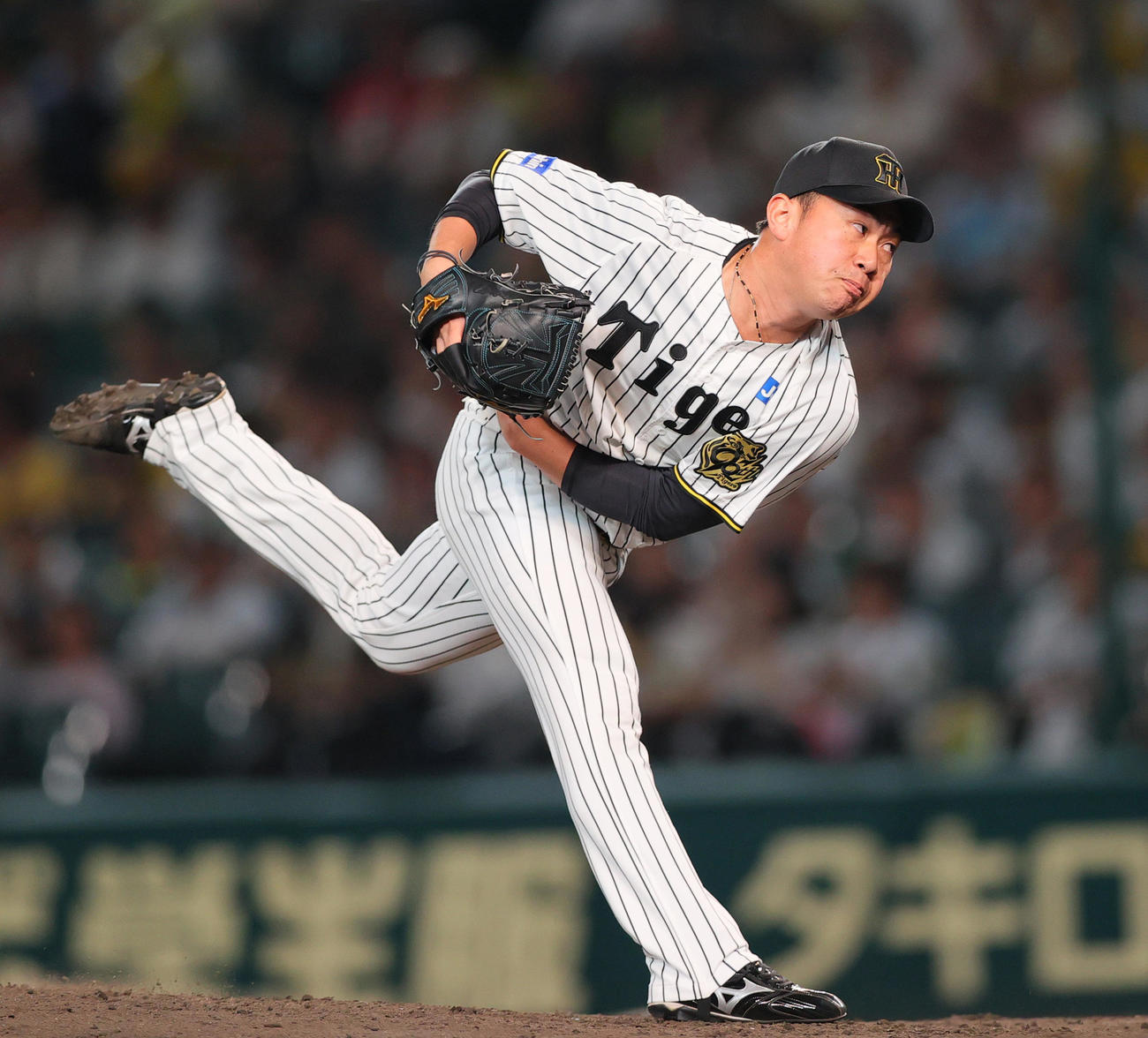 阪神対オリックス　10回表に登板する桐敷（撮影・上山淳一）