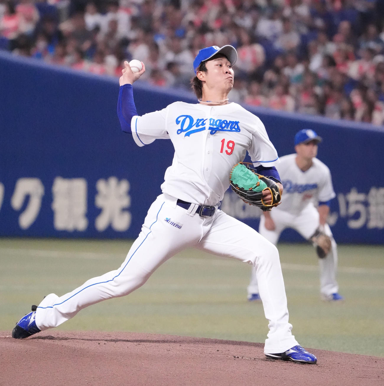 中日対ロッテ　1回表、登板する中日先発の高橋宏（撮影・森本幸一）