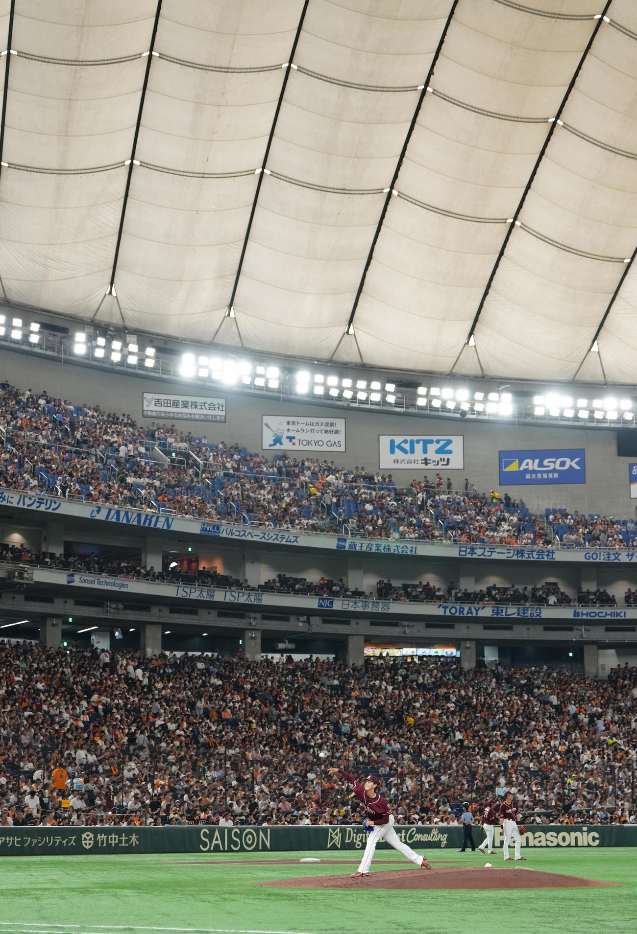 巨人対楽天　東京ドームでのプロ初登板に臨む楽天大内（撮影・足立雅史）